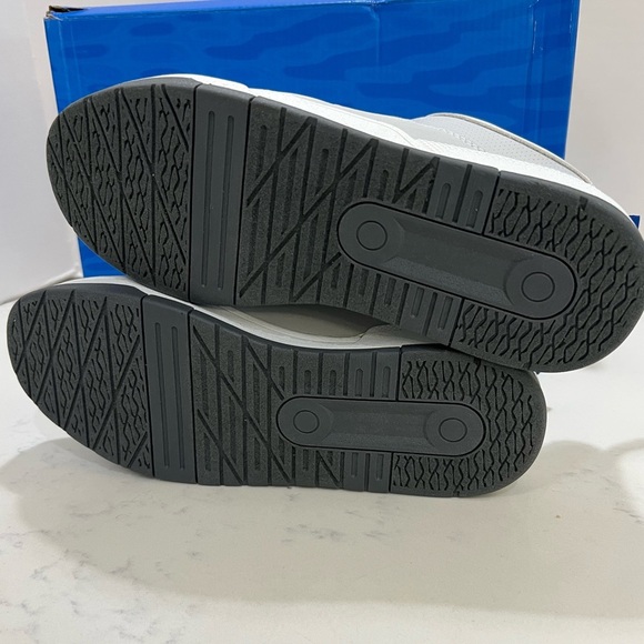 Hurley Men's Gray and Black Sneakers - Picture 13 of 13